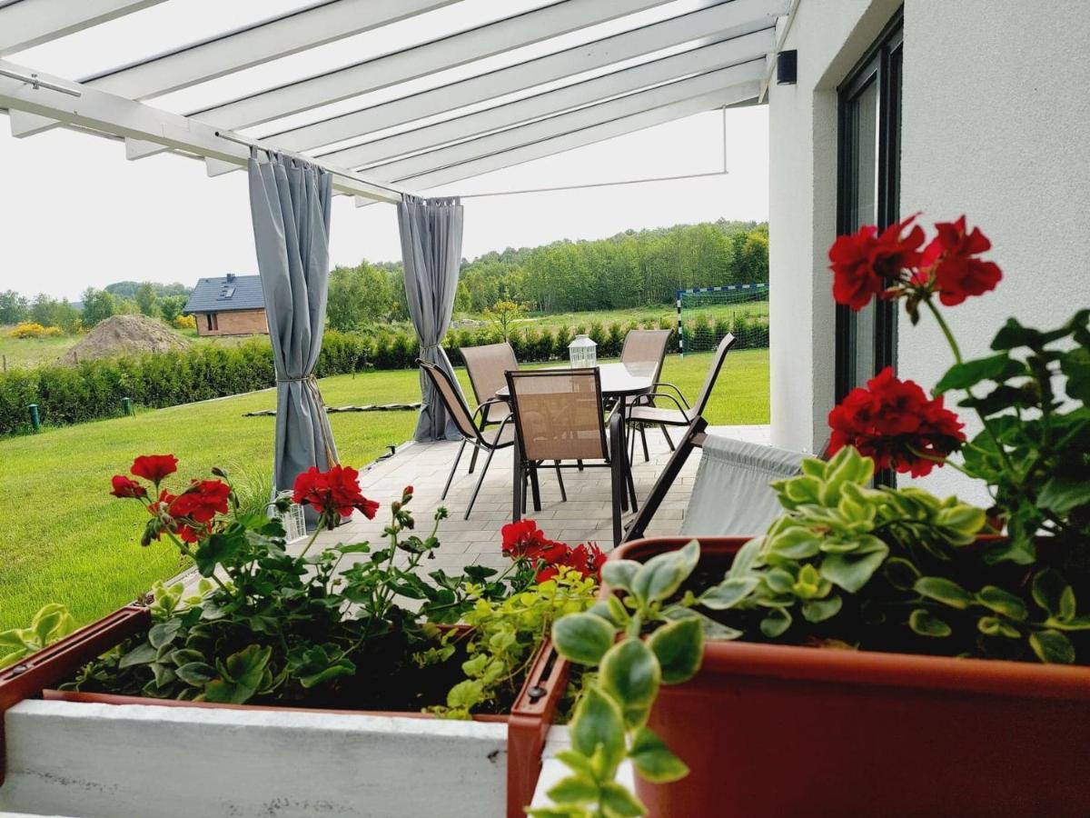 Jeszcze Bardziej Dziki Sad Villa Slajszewo ภายนอก รูปภาพ